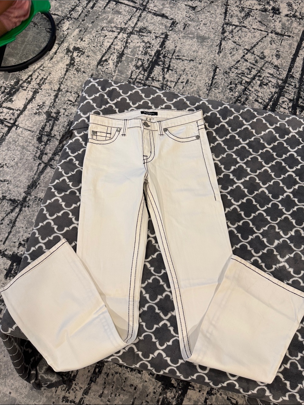 🔥White David Kahn jeans🔥$196 NWT